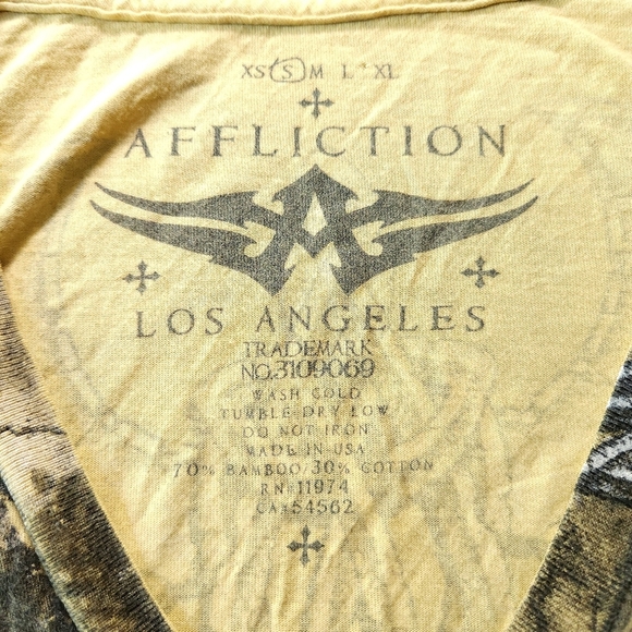 Affliction Los Angeles Yellow Wings Graphic Top Size Small - Picture 5 of 8